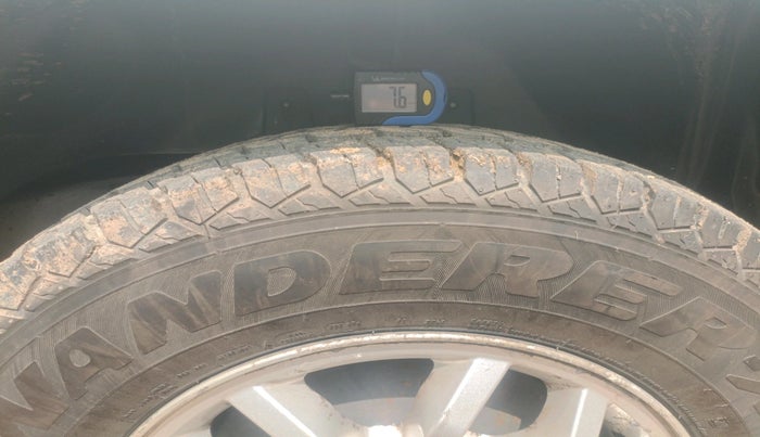 2017 Mahindra TUV300 T8, Diesel, Manual, 46,692 km, tyre