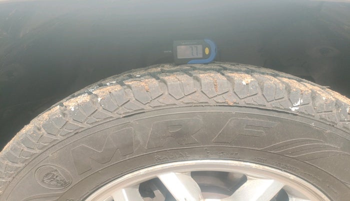 2017 Mahindra TUV300 T8, Diesel, Manual, 46,692 km, tyre