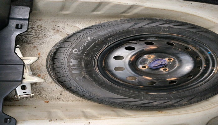 2022 Maruti Dzire VXI AMT, Petrol, Automatic, 52,745 km, tyre