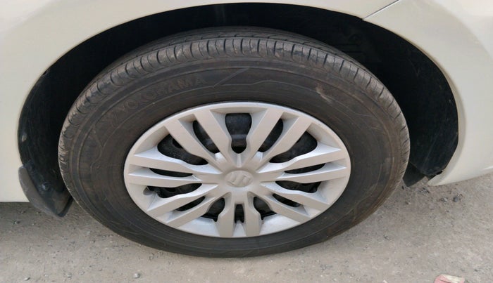 2022 Maruti Dzire VXI AMT, Petrol, Automatic, 52,745 km, tyre