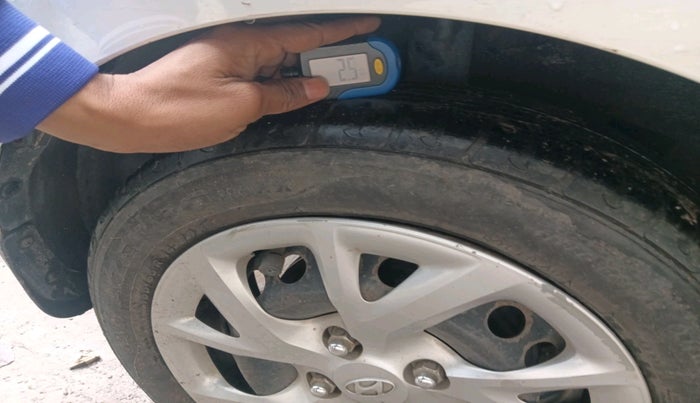 2017 Hyundai Grand i10 SPORTZ (O) 1.2 U2 CRDI, Diesel, Manual, 42,931 km, tyre