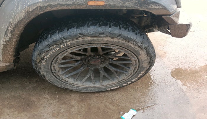 2022 Mahindra Thar LX HARD TOP 4WD MT, Diesel, Manual, 56,250 km, tyre