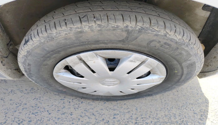 2023 Maruti Alto LXI O, Petrol, Manual, 33,257 km, tyre