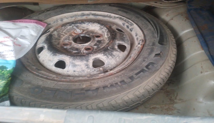 2013 Maruti Alto 800 VXI, Petrol, Manual, 97,500 km, tyre