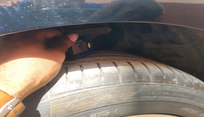 2017 Audi A4 30 TFSI PREMIUM PLUS, Petrol, Automatic, 55,912 km, tyre