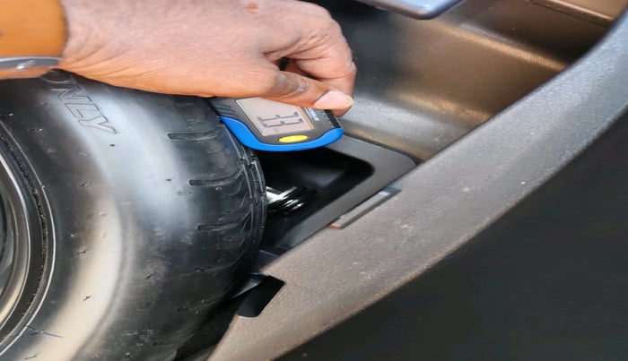 2017 Audi A4 30 TFSI PREMIUM PLUS, Petrol, Automatic, 55,912 km, tyre