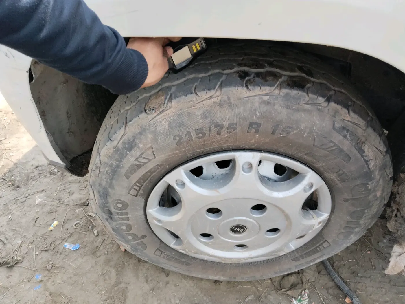 2021 Mahindra BOLERO NEO N 4, Diesel, Manual, 1,00,000 km, tyre