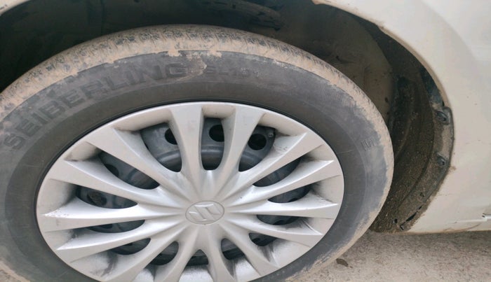 2017 Maruti Ciaz DELTA DIESEL 1.3, Diesel, Manual, 2,01,279 km, tyre