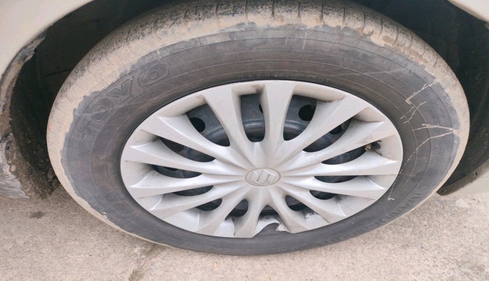 2017 Maruti Ciaz DELTA DIESEL 1.3, Diesel, Manual, 2,01,279 km, tyre