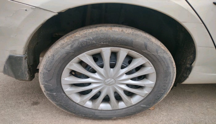 2017 Maruti Ciaz DELTA DIESEL 1.3, Diesel, Manual, 2,01,279 km, tyre