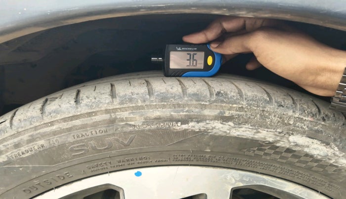 2017 Tata Hexa XTA 4X2 7 STR, Diesel, Automatic, 1,03,872 km, tyre