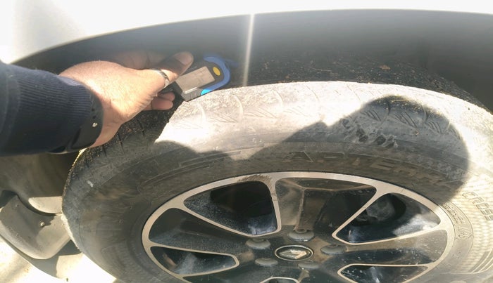 2016 Renault Duster 110 PS RXZ 4X2 AMT DIESEL, Diesel, Automatic, 87,422 km, tyre