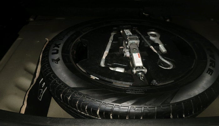 2017 Maruti S Cross ALPHA 1.3, Diesel, Manual, 1,89,259 km, tyre