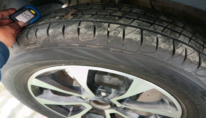 2021 Tata NEXON XZ PLUS DIESEL, Diesel, Manual, 1,20,972 km, tyre