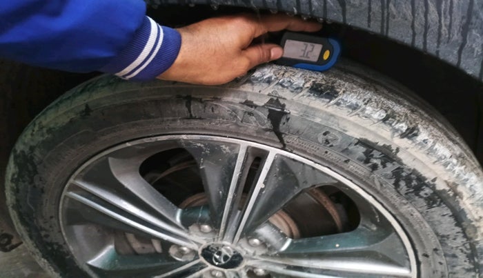 2017 Hyundai Creta SX PLUS AT 1.6 PETROL, Petrol, Automatic, 1,48,706 km, tyre