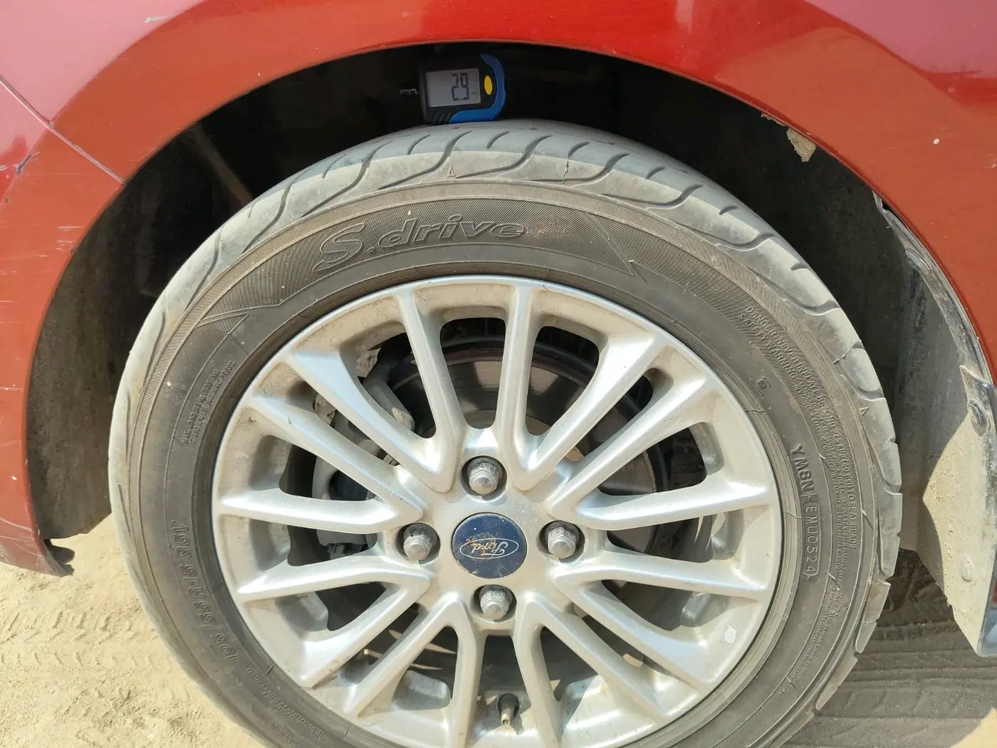 2019 Ford Figo Aspire TITANIUM 1.2 PETROL, Petrol, Manual, 1,53,247 km, tyre
