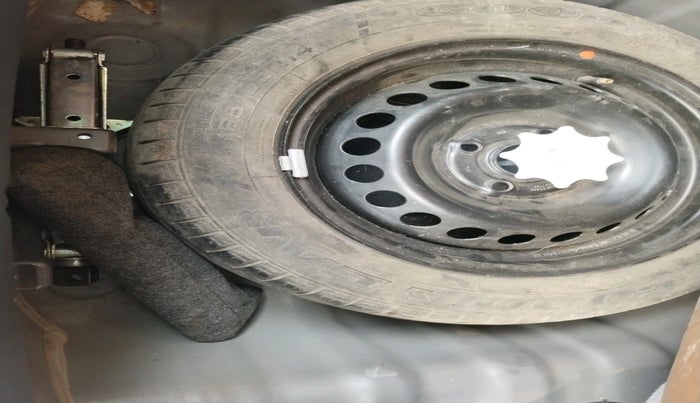 2018 Hyundai Grand i10 SPORTZ AT 1.2 KAPPA VTVT, Petrol, Automatic, 27,862 km, tyre