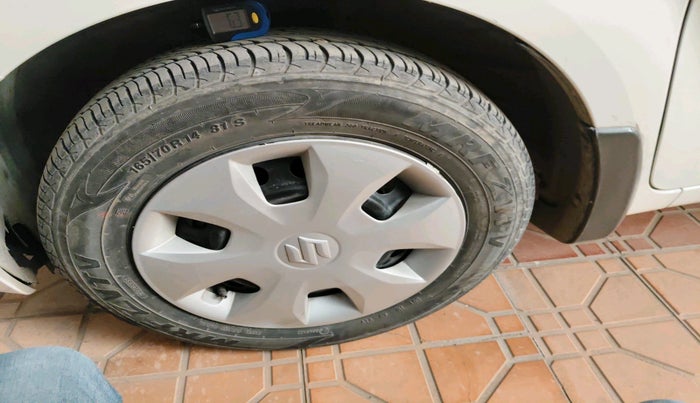 2022 Maruti New Wagon-R ZXI 1.2 AMT, Petrol, Automatic, 10,165 km, tyre