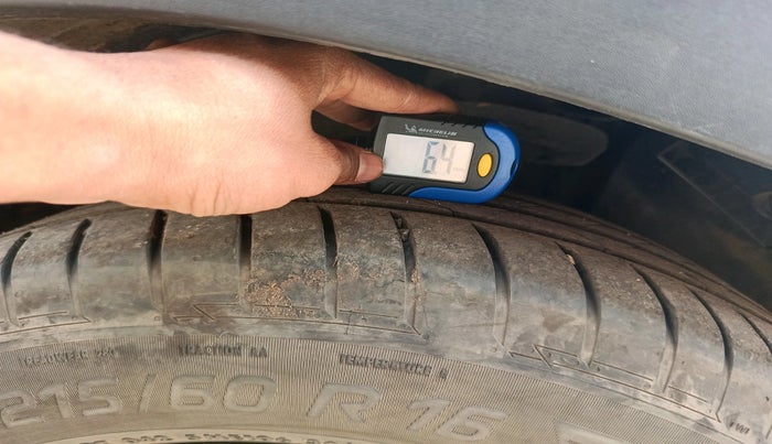 2024 KIA SONET X LINE 1.0 TURBO PETROL DCT, Petrol, Automatic, 7,143 km, tyre