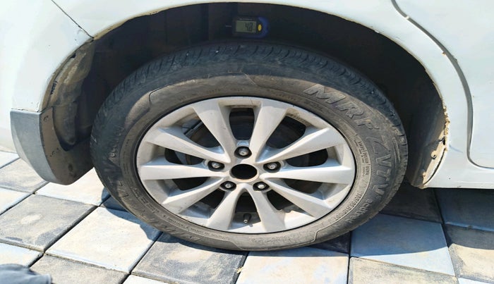 2012 Maruti Ertiga ZDI, Diesel, Manual, 1,21,827 km, tyre