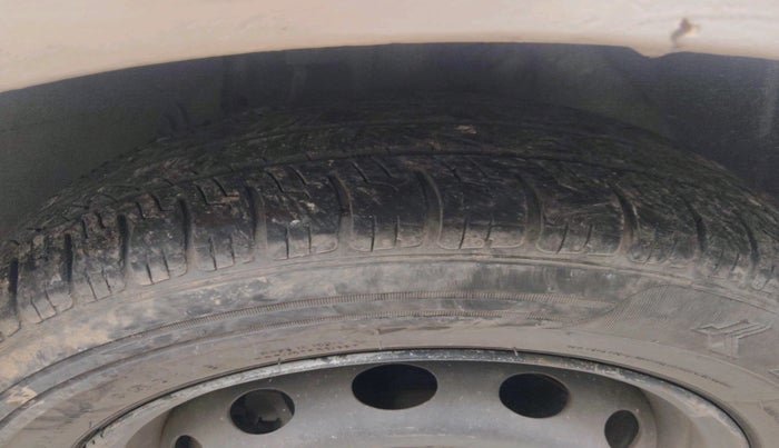 2011 Tata Indica Vista LS QUADRAJET, Diesel, Manual, 1,24,536 km, tyre