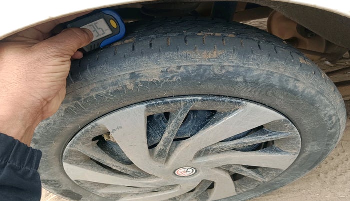 2015 Maruti Alto K10 VXI, Petrol, Manual, 49,416 km, tyre