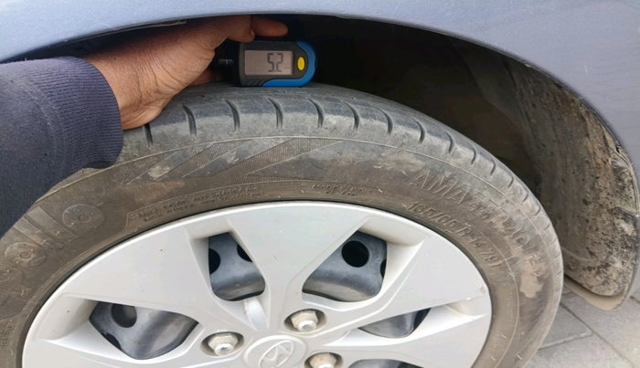 2016 Hyundai Xcent S 1.2, Petrol, Manual, 58,297 km, tyre