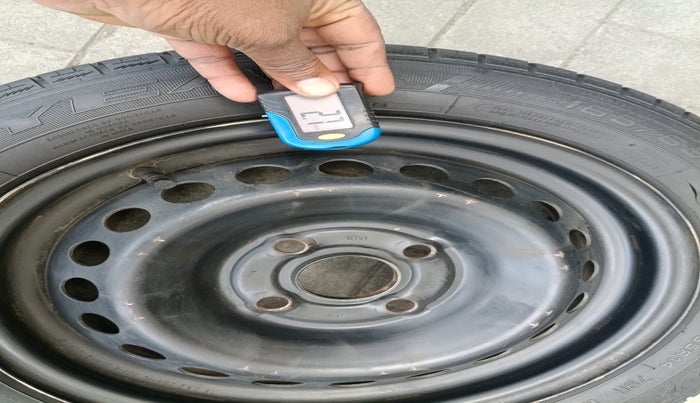 2016 Hyundai Xcent S 1.2, Petrol, Manual, 58,297 km, tyre