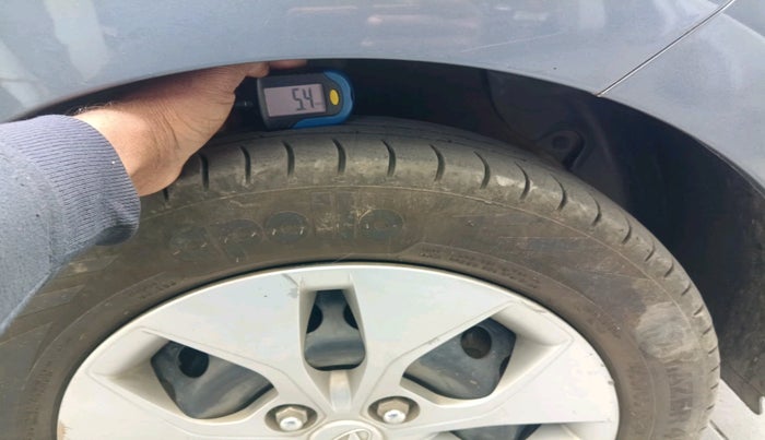 2016 Hyundai Xcent S 1.2, Petrol, Manual, 58,297 km, tyre