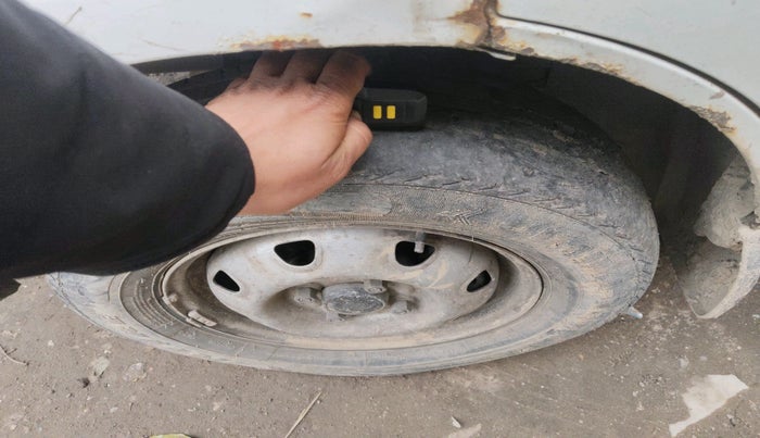 2016 Maruti Eeco 7 STR, Petrol, Manual, 1,18,525 km, tyre