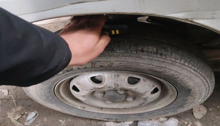 2016 Maruti Eeco 7 STR, Petrol, Manual, 1,18,525 km, tyre