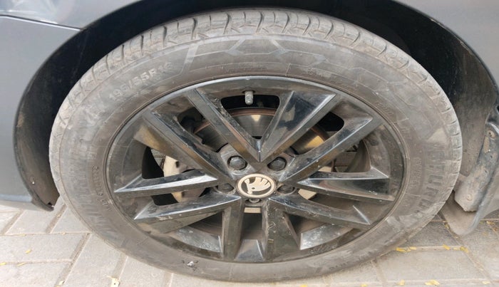 2021 Skoda Rapid AMBITION AT TSI, Petrol, Automatic, 1,03,867 km, tyre