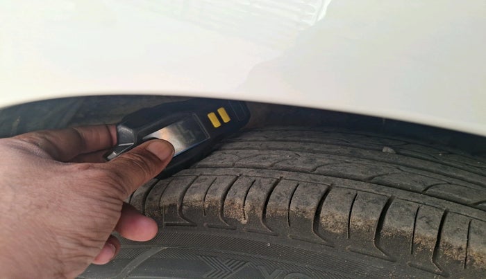 2022 Maruti Celerio VXI CNG, Petrol, Manual, 61,848 km, tyre