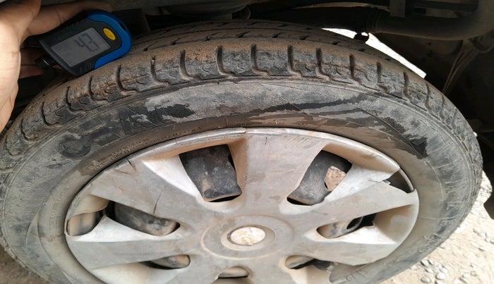 2014 Maruti Alto K10 VXI, Petrol, Manual, 94,403 km, tyre