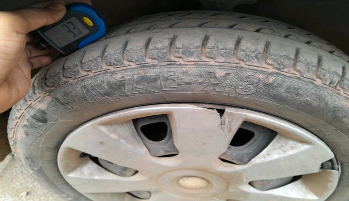 2014 Maruti Alto K10 VXI, Petrol, Manual, 94,403 km, tyre