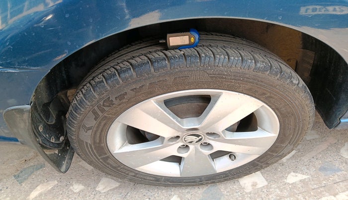 2016 Skoda Rapid 1.5 TDI CR STYLE PLUS, Diesel, Manual, 45,053 km, tyre