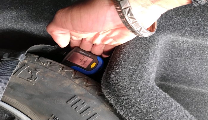 2021 BMW 3 Series 330I M SPORT, Petrol, Automatic, 70,000 km, tyre