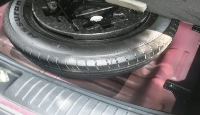 2018 Hyundai Creta E PLUS 1.6 PETROL, Petrol, Manual, 1,10,810 km, tyre