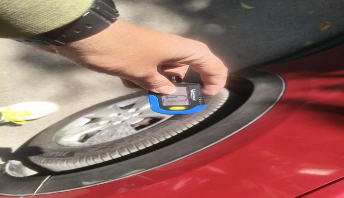 2018 Hyundai Creta E PLUS 1.6 PETROL, Petrol, Manual, 1,10,810 km, tyre