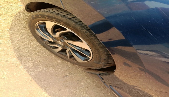 2021 Maruti Baleno ZETA CVT PETROL 1.2, Petrol, Automatic, 83,899 km, tyre