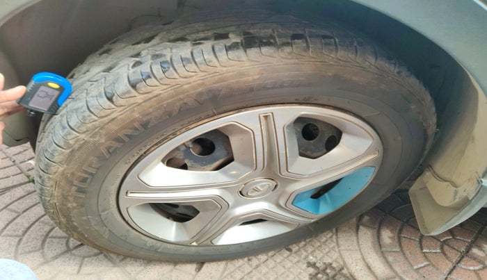 2021 Tata NEXON EV XM, Electric, Automatic, 72,313 km, tyre