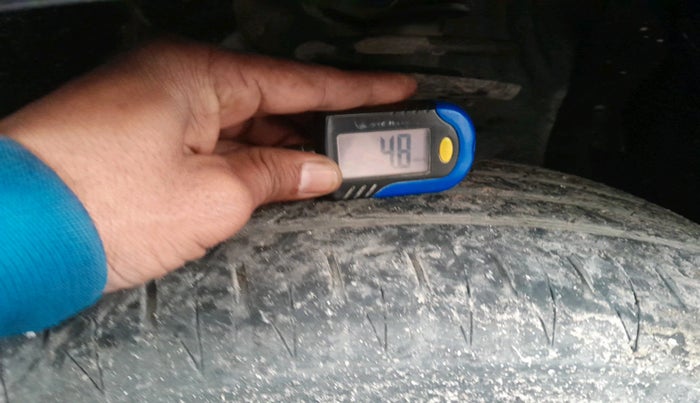 2019 Maruti Vitara Brezza ZDI AMT, Diesel, Automatic, 1,24,463 km, tyre