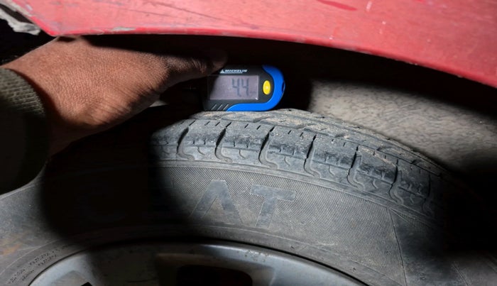 2011 Hyundai i10 MAGNA 1.2, Petrol, Manual, 1,16,554 km, tyre