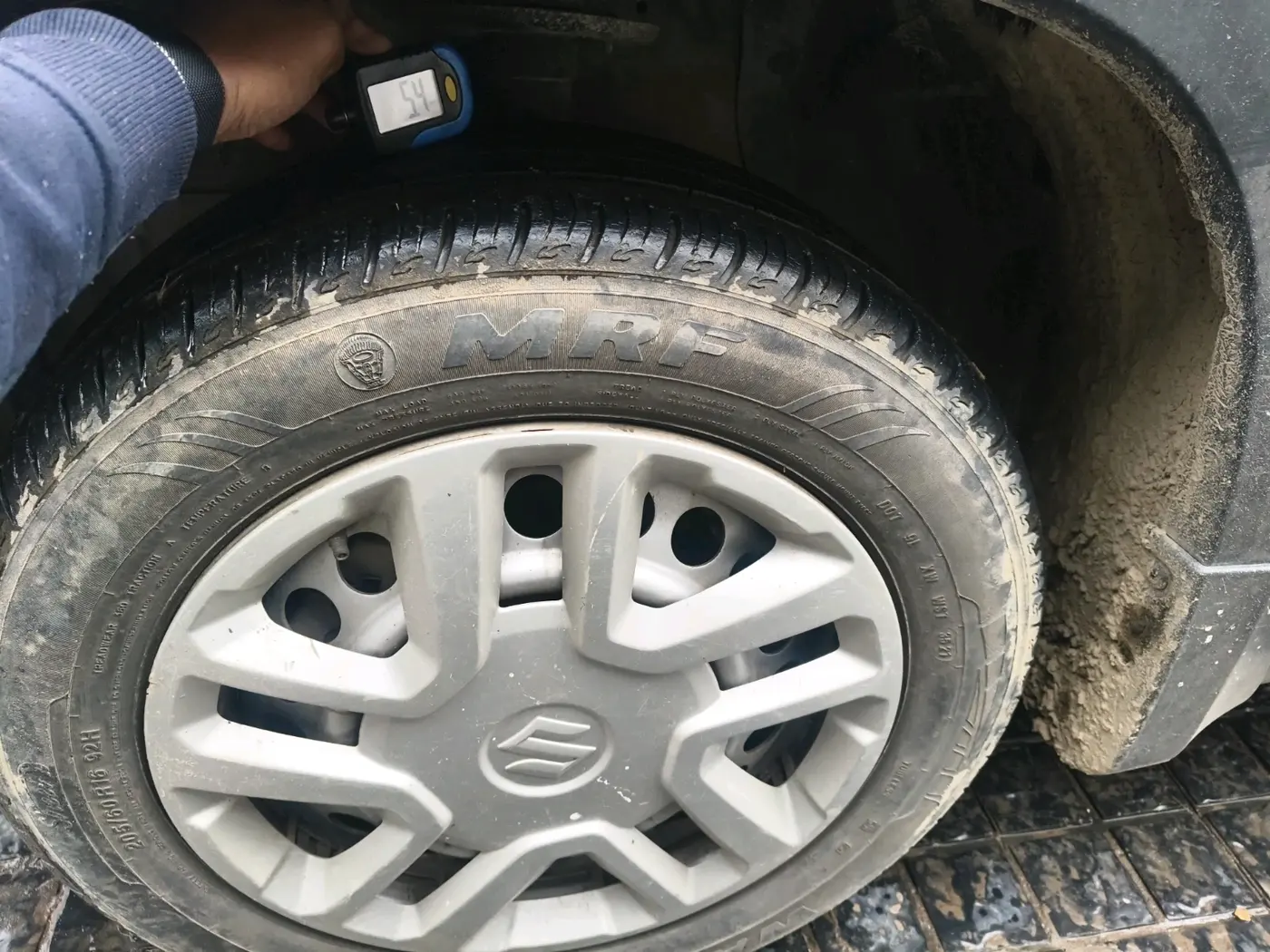 2021 Maruti Vitara Brezza LXI, CNG, Manual, 62,271 km, tyre