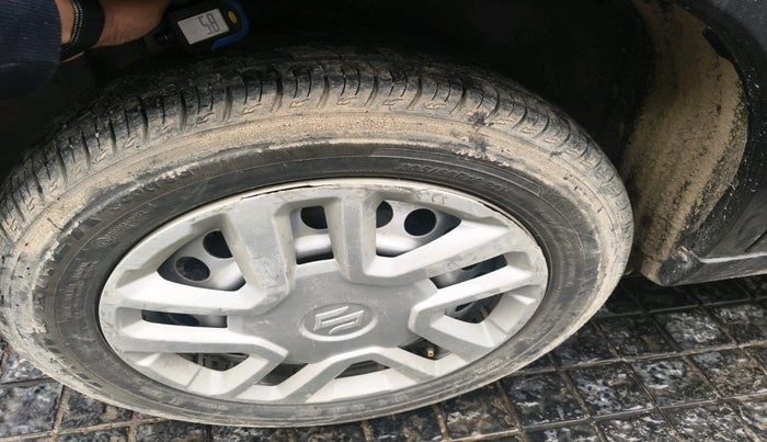 2021 Maruti Vitara Brezza LXI, Petrol, Manual, 62,271 km, tyre