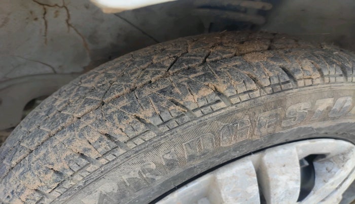 2011 Maruti Alto LXI, Petrol, Manual, 1,50,767 km, tyre