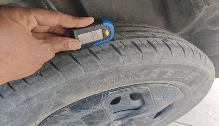 2023 Tata PUNCH ADVENTURE AMT, Petrol, Automatic, 24,086 km, tyre