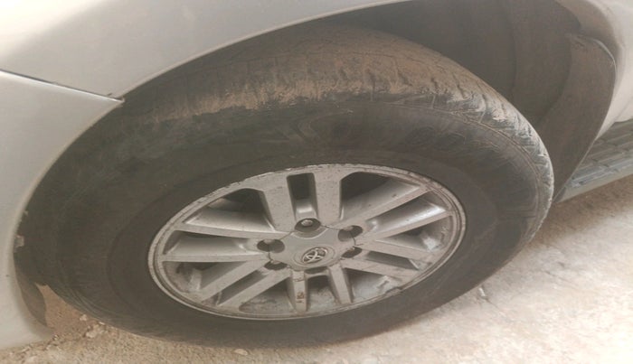 2012 Toyota Fortuner 3.0 4X2 AT, Diesel, Automatic, 1,83,911 km, tyre