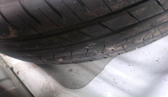 2021 Hyundai Creta EX 1.5 DIESEL, Diesel, Manual, 1,36,788 km, tyre