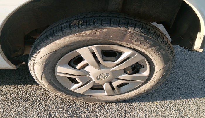 2017 Datsun Redi Go T (O), Petrol, Manual, 10,718 km, tyre